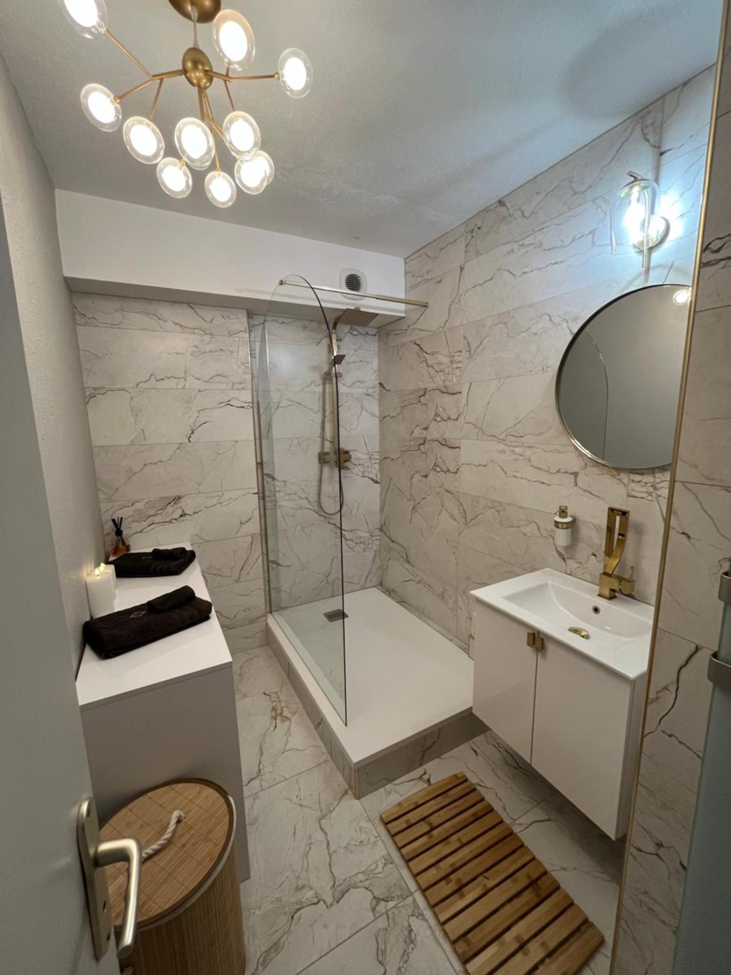 « Le Boudoir D'Elodie » Le Spa Romantique Saint-Leonard  Exterior photo